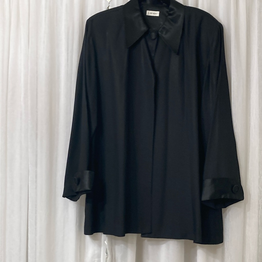 Elegant Black Women's Jacket by